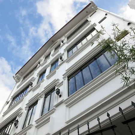 Makati Riverside Inn